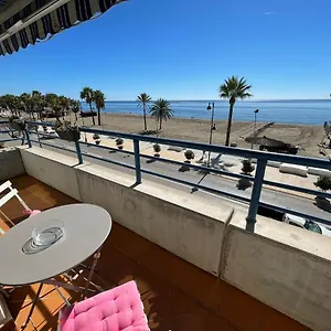 Apartamento Con Terraza Al Mar, Centro De , Estepona España